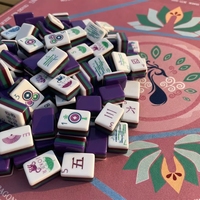 En stock : Mahjong américain 160 tuiles avec tapis en néoprène floral vert, acrylique gravé 4 couches, prêt à être expédié