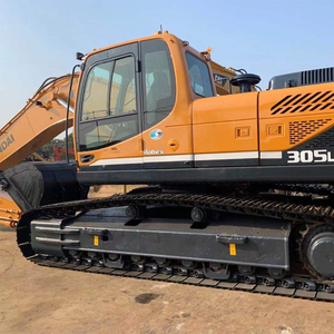 Excavadora de cadenas Hyundai 305LC-9T con motor Cummins, Bosch Rexroth, alta eficiencia, equipo de construcción pesado de color amarillo - Product Image 3