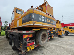 Grue sur camion Sany 25T d'occasion avec flèche rouge de 60 m de hauteur de levage maximale, performances stables pour les chantiers de construction - Product Image 3