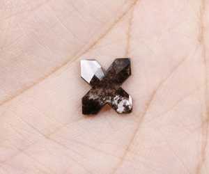 Anillo con Colgante de Diamante en Forma de X de 1.62 CT, 9.9x9.0mm, Cultivado en Laboratorio, Certificado IGI - Product Image 3