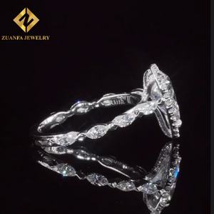 Anillo de Compromiso de Lujo con Diseño Personalizado, Joyería de Diamante Moissanita, Oro Sólido de 10K, Anillo de Bodas de Moissanita con Diamantes - Product Image 3