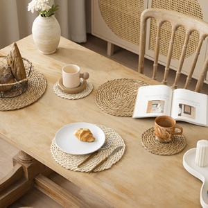 Vente en gros <span class=keywords><strong>de</strong></span> napperons <span class=keywords><strong>de</strong></span> <span class=keywords><strong>table</strong></span> ronds en <span class=keywords><strong>paille</strong></span> <span class=keywords><strong>de</strong></span> maïs tissés à la main, ensembles <span class=keywords><strong>de</strong></span> tapis <span class=keywords><strong>de</strong></span> <span class=keywords><strong>table</strong></span> antidérapants - Product Image 4