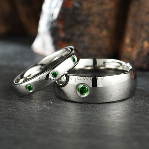Gentdes ювелирные изделия 2025 новый стиль на заказ Серебряный полированный три зеленый драгоценный камень инкрустация из нержавеющей стали кольцо для женщин Пара обручальное кольцо - Product Image 2