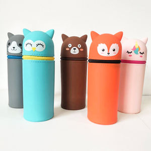 Estuche de silicona con cremallera para bolígrafos, estuche de lápices de silicona con soporte de dibujos animados, para colegios y oficinas, OEM/ODM - Product Image 1