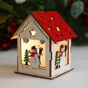 Yiwu Shuangyuan, recién llegado, casa De Madera De Navidad con luces LED, decoración De árbol De Año Nuevo, <span class=keywords><strong>Casita</strong></span> De Navidad De Madera - Product Image 5