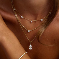 CHICNNA Collier en Vermeil Or 14 carats Nouvelle Collection Étanche avec Breloque Bijoux Tendance 2026 Accessoires Femme