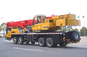 Grue robuste STC600T5, capacité de levage de 60 tonnes, 250 kW, poids brut de 42 500 kg - Product Image 3