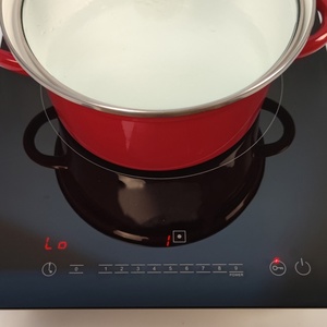 Cocina de Inducción Eléctrica de 12v 24v CC con una Sola Placa y Carcasa de Plástico - Product Image 4
