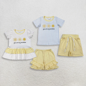 Ensemble de vêtements pour bébés garçons, hauts à manches courtes jaunes en coton et short - Product Image 1
