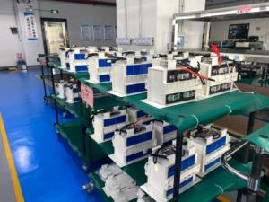 Paquetes de baterías de litio personalizados para robots UGV/AGV: 44.4V 48V 50.4V 52V 60V 60Ah 80Ah con interfaces BT, CAN y RS485 - Product Image 3