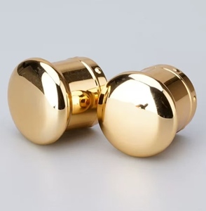 Capuchon en plastique double couche doré à 18 dents en forme de champignon ; <span class=keywords><strong>Bouchon</strong></span> de bouteille d'huile essentielle en forme de <span class=keywords><strong>gourde</strong></span> simple/double ; <span class=keywords><strong>Bouchon</strong></span> à vis pour bouteille en verre - Product Image 2