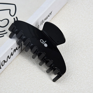 Nuovissime Pinze per Capelli in Acetato Monocolore con Logo, Design di Tendenza, Molto Vendute per Uso Quotidiano, Accessorio di Moda - Product Image 5