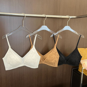 Soutien-gorge une pièce push-up sans armatures en dentelle fine sans couture pour petite poitrine, style dos nu, inspiré des sous-vêtements féminins français, idéal pour l'été - Product Image 1