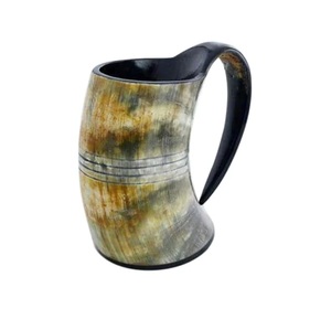 Mug en corne personnalisé de haute qualité, gravé à la main, style animalier, fabriqué en Inde, artisanat naturel, corne à boire polie, à vendre - Product Image 2
