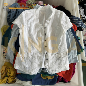Giacche da donna usate in balle miste, sottili, invernali, taglie forti, stile popolare, spedizione via mare, alta qualità, prezzo conveniente, MOQ 45kg - Product Image 3