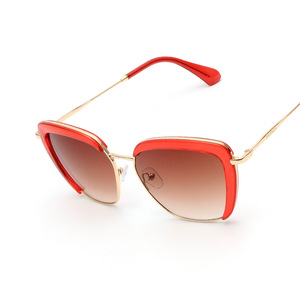 Jamie 5966 Metal Gradient Sunglasses Unisex Gold Frame UV400 Protection - Product Image 2