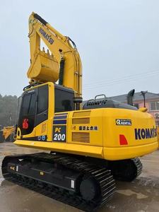 Excavatrice Komatsu PC200-8 d'occasion à bas prix, équipement de construction pré-utilisé avec composants essentiels : moteur, pompe, engrenages - Product Image 2