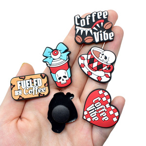 Abalorios para zapatos estilo Halloween con diseño de tazas de café y calaveras, decoraciones personalizadas espeluznantes para bebidas, para zuecos - Product Image 3