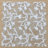 Tissu en dentelle brodée 3D à motif floral en guirlande, en polyester, léger, respirant et résistant à l'abrasion pour robes de mariée