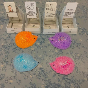 Popular Juguete Blandito de TPR de 6 cm con Forma de Erizo y Gránulos de Maltosa Salientes, Regalo Antiestrés para Niños y Adultos, Juguetes para Apretar para Aliviar la Fatiga - Product Image 3