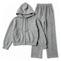Ensemble de survêtement streetwear personnalisé avec logo pour homme – Vente en gros – Sweat à capuche doux et pantalon large – Ensemble deux pièces avec cardigan zippé