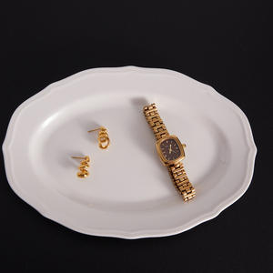 Boucles d'oreilles de style coréen, plaquées or 18 carats PVD, en acier inoxydable, clous minimalistes, bijoux sans ternissement, boucles d'oreilles en spirale pour femmes - Product Image 4