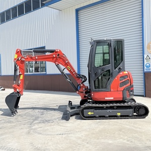 Mini Escavadeira LOGWAY de 4 Toneladas com Entrega Rápida, Motor Kubota, Escavadeira de Esteira para Uso Agrícola e Doméstico - Product Image 3