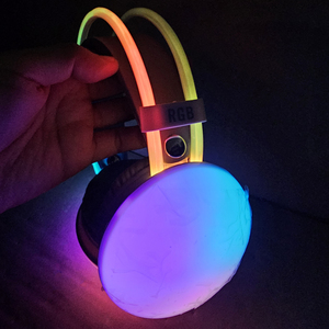 Casque d'écoute stéréo sans fil <span class=keywords><strong>Streamer</strong></span> Cool RGB Light Professional Noise Cancellation Over-Ear PG830 Luminous Headphones - Product Image 1