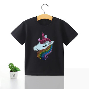 T-shirt d'été personnalisable en coton de couleur unie avec patchs à paillettes pour garçons et filles - Product Image 2