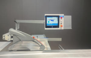 CNC-gesteuerter Quer schneide zaun und Rippenzaun-Schiebe tischs äge von SAGA Professa T45 - Product Image 6