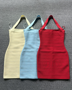 SB3883 Abito Aderente Senza Maniche con Collo Halter per Donna, Vestito Estivo Sexy e Audace con Schiena Scoperta, Mini Abito Tinta Unita per Feste e Serate - Product Image 1