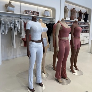 Fabrika özel toptan kadınlar spor salonu giyim egzersiz seti tayt kırpma üst 2 parça dikişsiz uzun kollu spor Yoga sutyen seti - Product Image 6