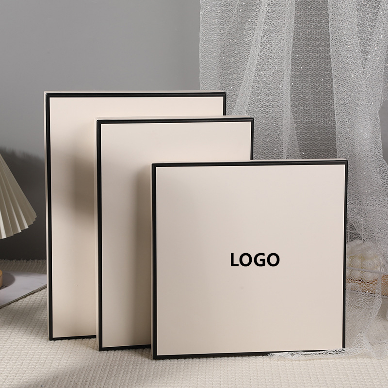Beige (boîtes et sacs)