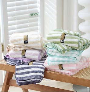 Ensemble de salle de bain en polaire corail épaissie tissée, écologique, couleur unie, serviette en microfibre ultra-fine pour la maison, vente en gros - Product Image 4