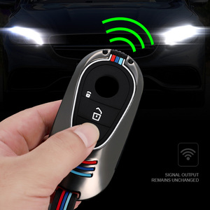 Alliage de zinc + coque de clé à distance en Silicone support de clé de voiture en métal dur adapté à Mercedes Benz - Product Image 4