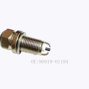 Spark <b>Plug</b> 90919-01194 Platinum For Toyota Camry Gasoline Engine <b>Replacement</b> Part - Product Image 3
