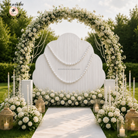 Stand backdrop berbentuk kerang ANNIELU, rangka lengkung logam aluminium untuk dekorasi panggung acara pernikahan, pesta, dan upacara.