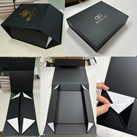 Boîte Cadeau Pliable Magnétique en Carton Écologique Noir Personnalisée pour Chaussures, avec Fermeture Aimantée et Logo