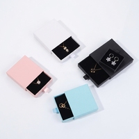 Boîte à tiroir rectangulaire personnalisée professionnelle en papier kraft couleur unie, boîte à bijoux coulissante personnalisable avec gaufrage, biodégradable pour