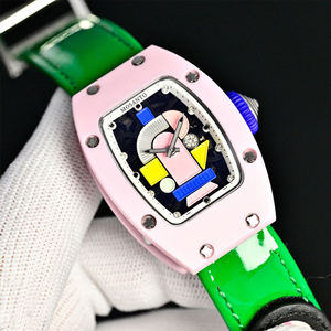 Reloj mecánico automático de lujo para dama, caja en forma de barril de cerámica rosa, estilo Filadelfia, esfera de color, correa verde - Product Image 2