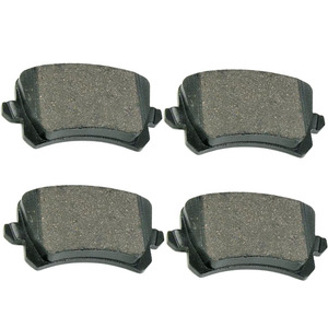 ผ้าเบรกดิสก์เซรามิก-กึ่งโลหะ รุ่น D1348-8213 สำหรับรถยนต์ VOLKSWAGEN Passat และ HAVAL F7/M6 - Product Image 1