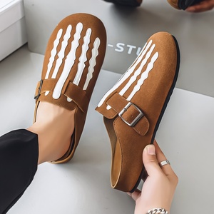Mules tendance pour hommes à semelle épaisse en liège, style Birkenstock à bout large, unisexe, pour l'extérieur en été, en cuir givré - Product Image 4