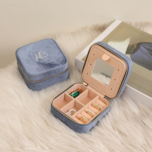 Boîte à bijoux en velours carrée de petite taille en gros, logo personnalisé, organisateur de voyage portable, étui cadeau vert rose - pour le rangement portable - Product Image 5