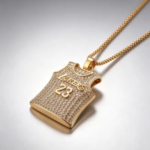 Pendentif Maillot de Football en Acier Inoxydable Plaqué Or 18K, Breloque Tendance Unisexe pour Fans, Collier Sportif - Product Image 4