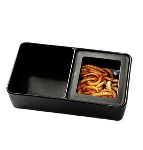 Contenitore Rettangolare in Plastica Nero/Bianco a Due Scomparti per Vermi d'Acqua e Mealworm, Mangiatoia per Rettili, Gechi, Lucertole e Tartarughe - Product Image 1