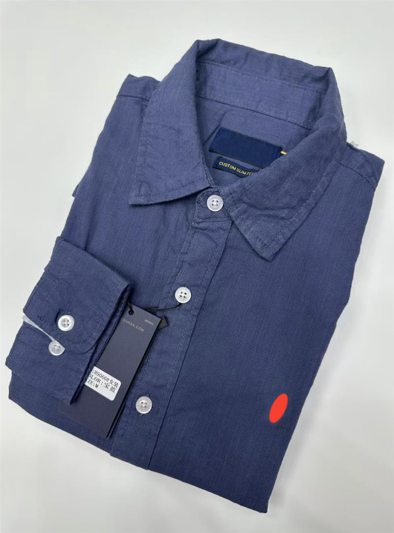 Blu zaffiro con pony rosso