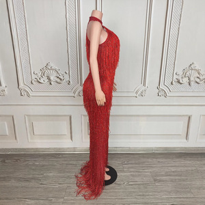 Robe longue élégante à bretelles spaghetti et <span class=keywords><strong>col</strong></span> halter avec franges, tenue de performance pour <span class=keywords><strong>danseuse</strong></span> de concert, soirée cocktail et événements professionnels - Product Image 4