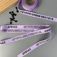 Cordonnet personnalisé en gros-grain avec fermeture à clip en plastique noir pour étiquettes de vêtements et marques de prêt-à-porter