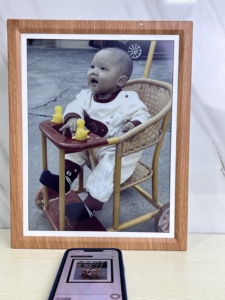 13.3 Inch Wood Grain Electronic <b>Photo</b> <b>Frame</b>, 2.4G Wifi, 5000 Update Times, 36 Months Battery E Ink Factory <b>Digital</b> Picture <b>Frame</b> - Product Image 4