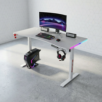 Table de jeu pliable en métal avec surface en fibre de carbone pour le streaming, écran d'affichage RGB, bras de micro intégré, système de gestion des câbles